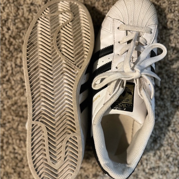 ADIDAS!!! In GREAT UC!!! Boys classics!!! - Picture 5 of 5